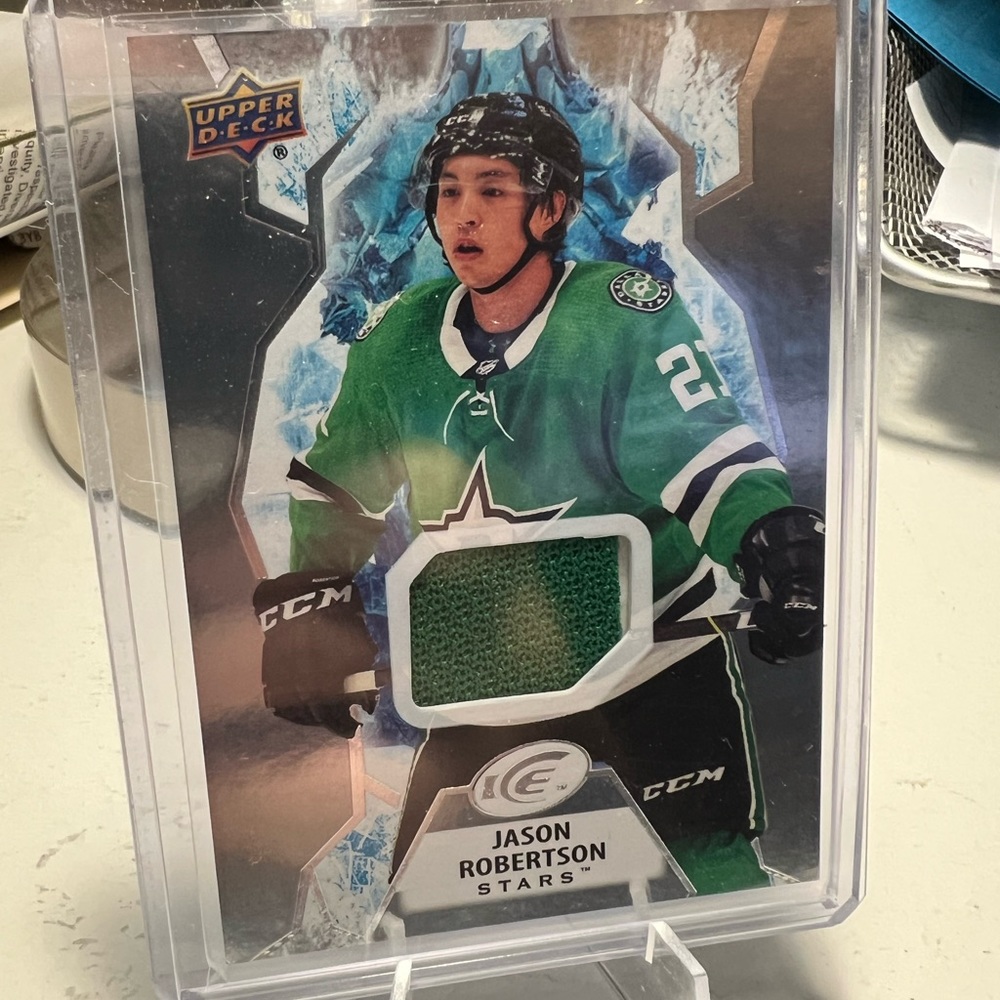 Jason Robertson game-worn jersey hockey card